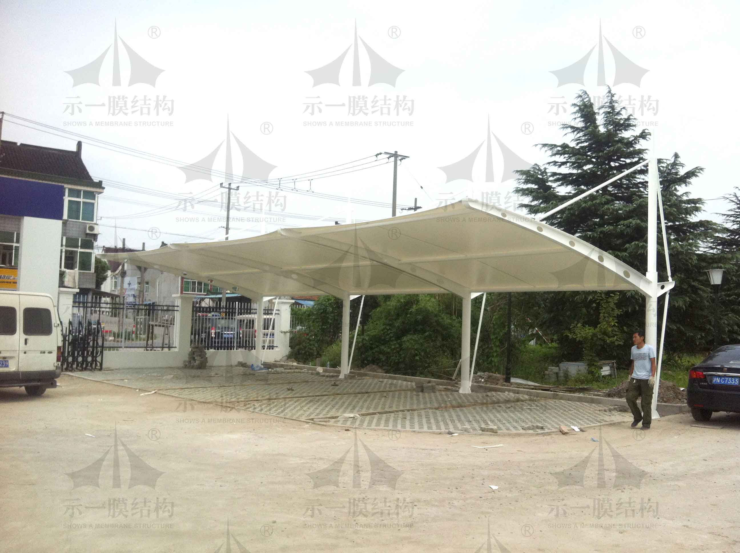 Parking shed in Luxiang Town Police Station