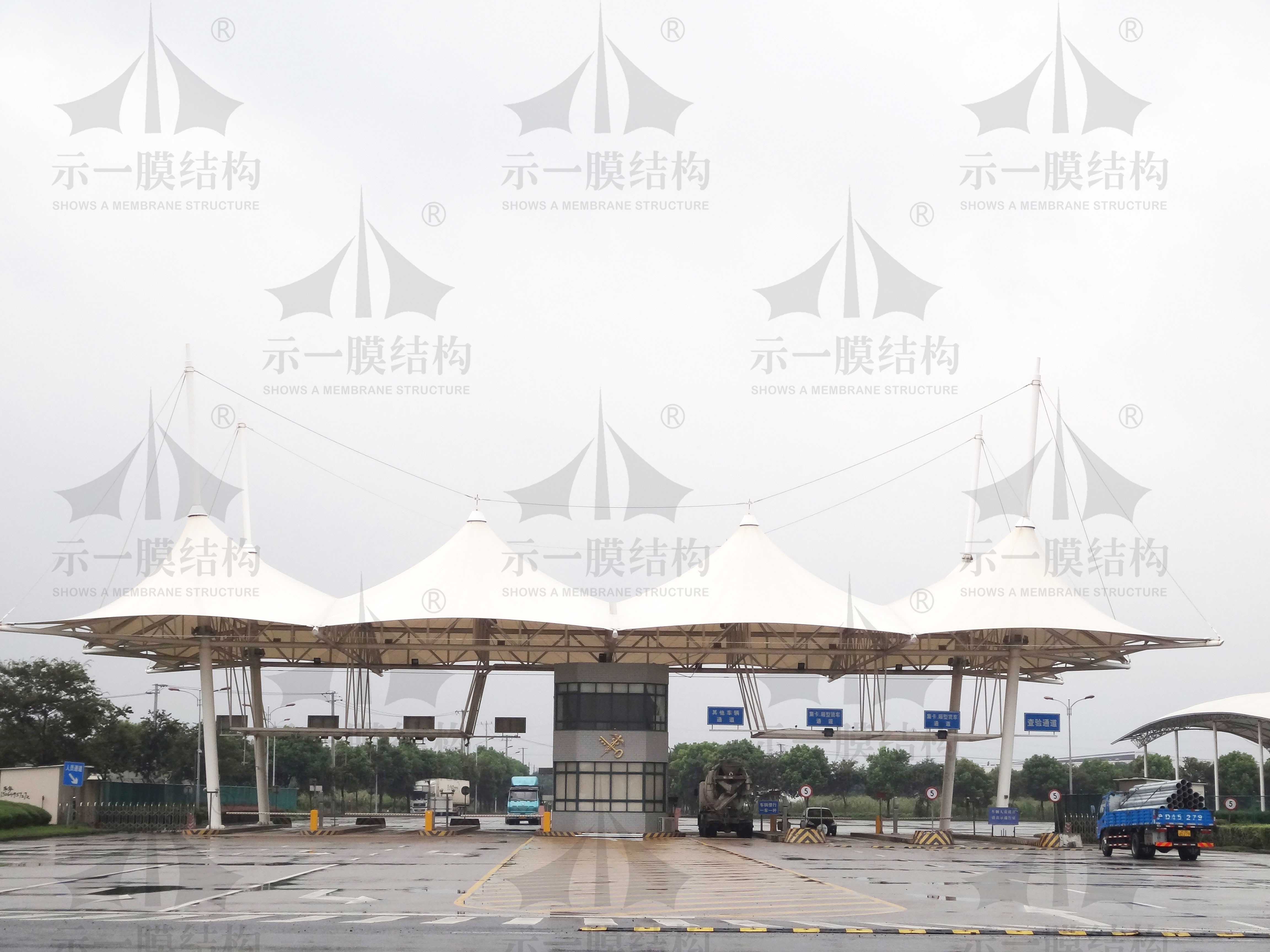 Membrane structure sunshade in Songjiang Export Processing Zone